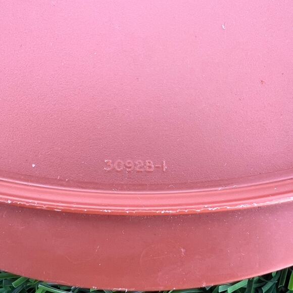 Tupperware Round Lids Set of 3 | 3092B-1, 3094B-2, 3096B-5 - Picture 6 of 8